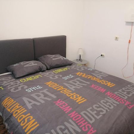 Plankit Family Apartment - Old Town زادار المظهر الخارجي الصورة