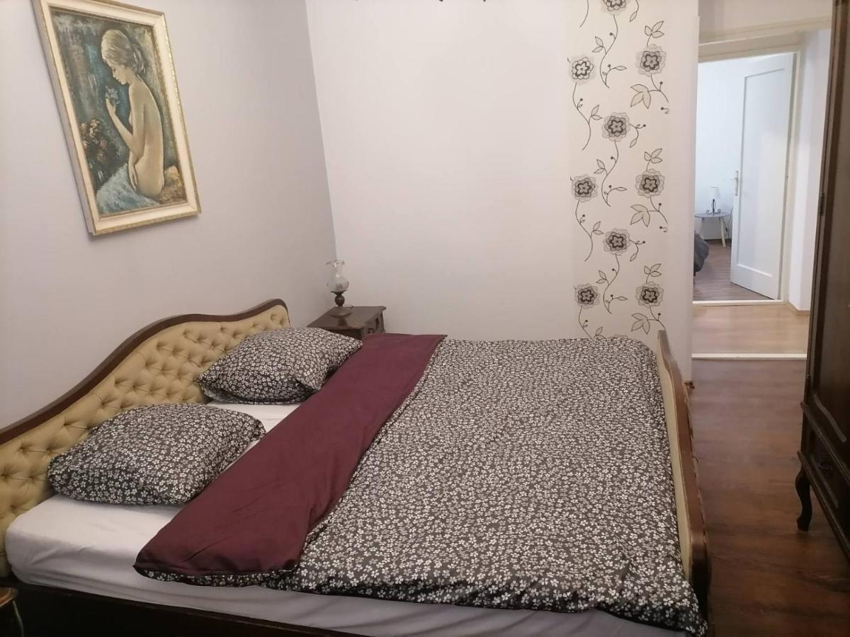 Plankit Family Apartment - Old Town زادار المظهر الخارجي الصورة
