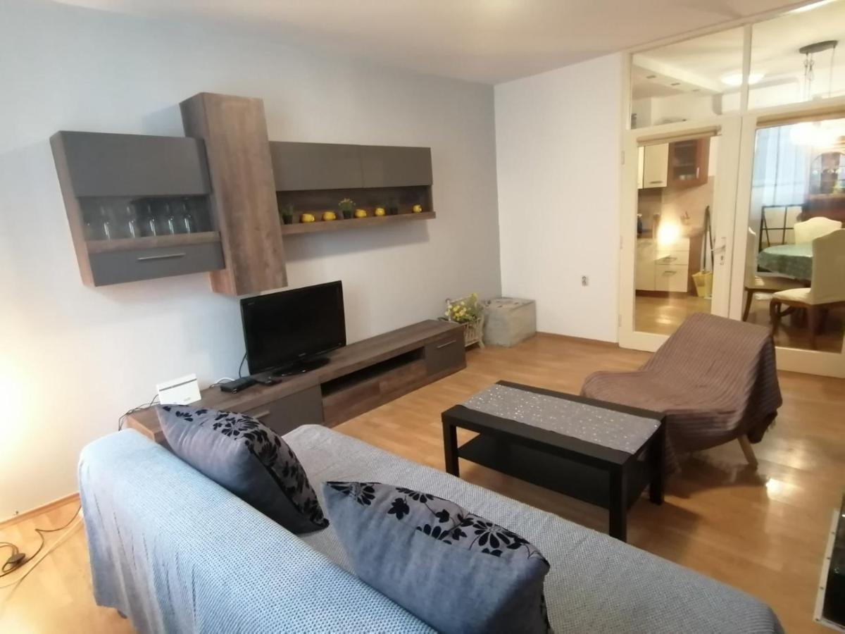 Plankit Family Apartment - Old Town زادار المظهر الخارجي الصورة