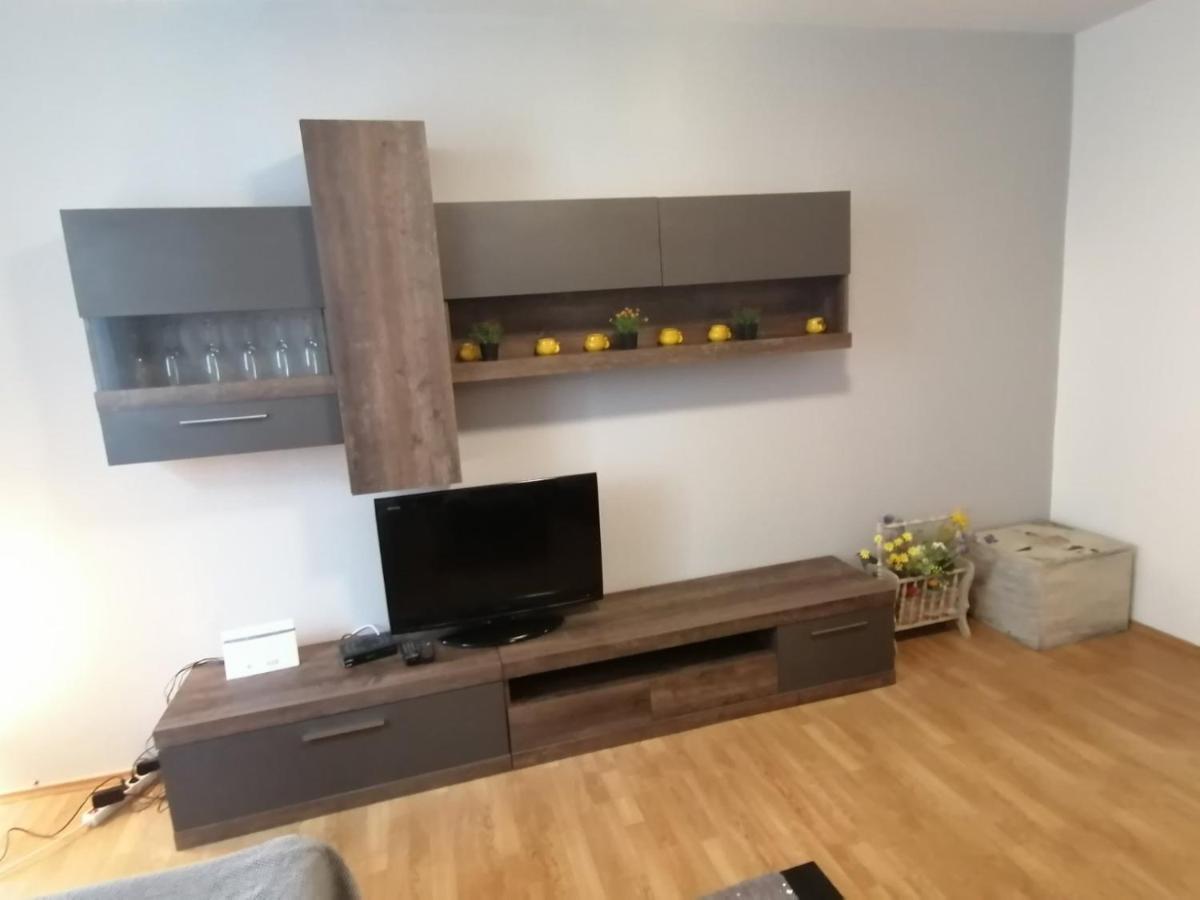 Plankit Family Apartment - Old Town زادار المظهر الخارجي الصورة